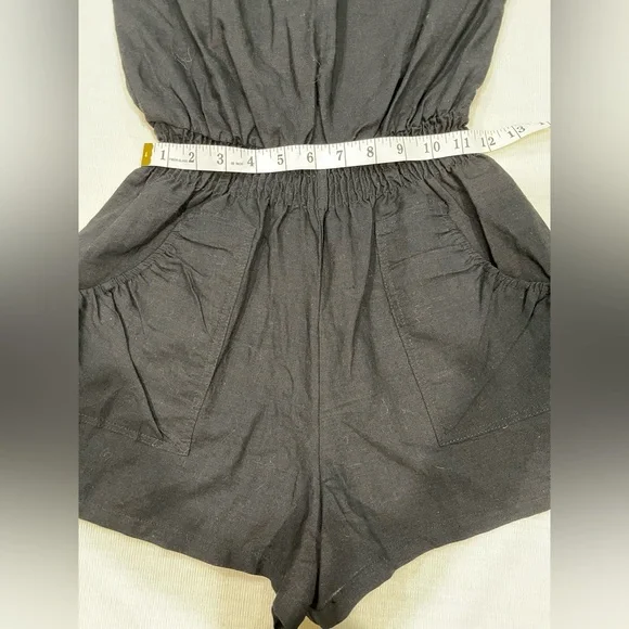 Better B black one-shoulder ruffle romper Size Small NWOT - Picture 6 of 8